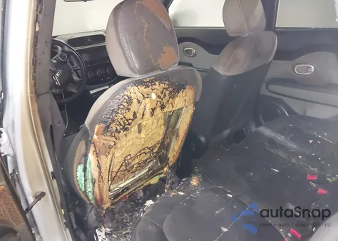 2015 Kia Soul z USA, uszkodzony, nr VIN KNDJN2A20F7766635